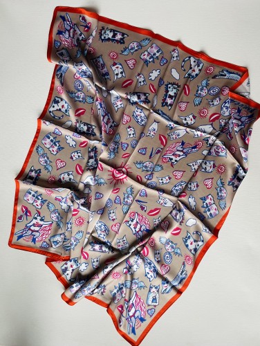 Chusta Kolekcja Silk Cats  Bakuła- Milanówek _ złoty brąz czerwona lamówka.jpg